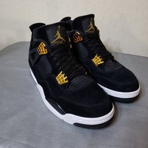 Jordan 4 "Royalty"